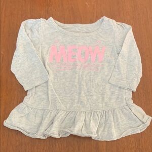 🍓3/$10 George Grey Kids Shirt with Pink 'Meow' Print size 6-12m